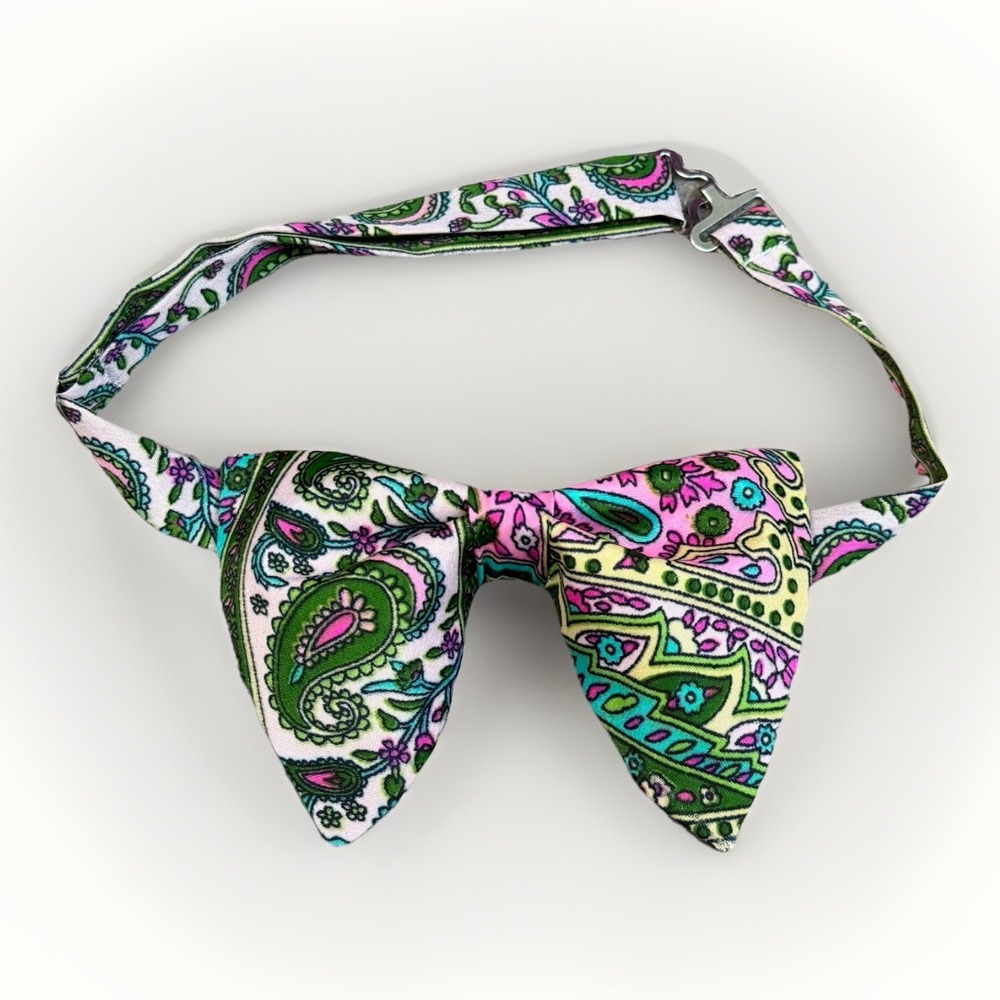 Handmade Lime Green/Pink Paisley Bow tie‎ Vintage style 70`s Pretied Formal